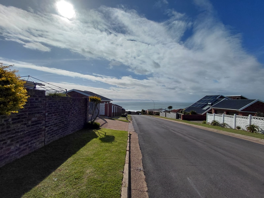 2 Bedroom Property for Sale in Wavecrest Eastern Cape